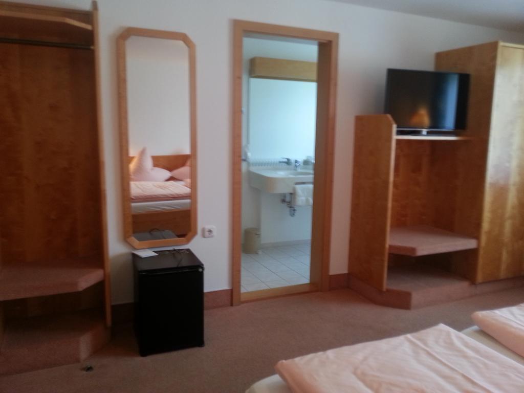 Hotel Seewirt Nonnenhorn Szoba fotó